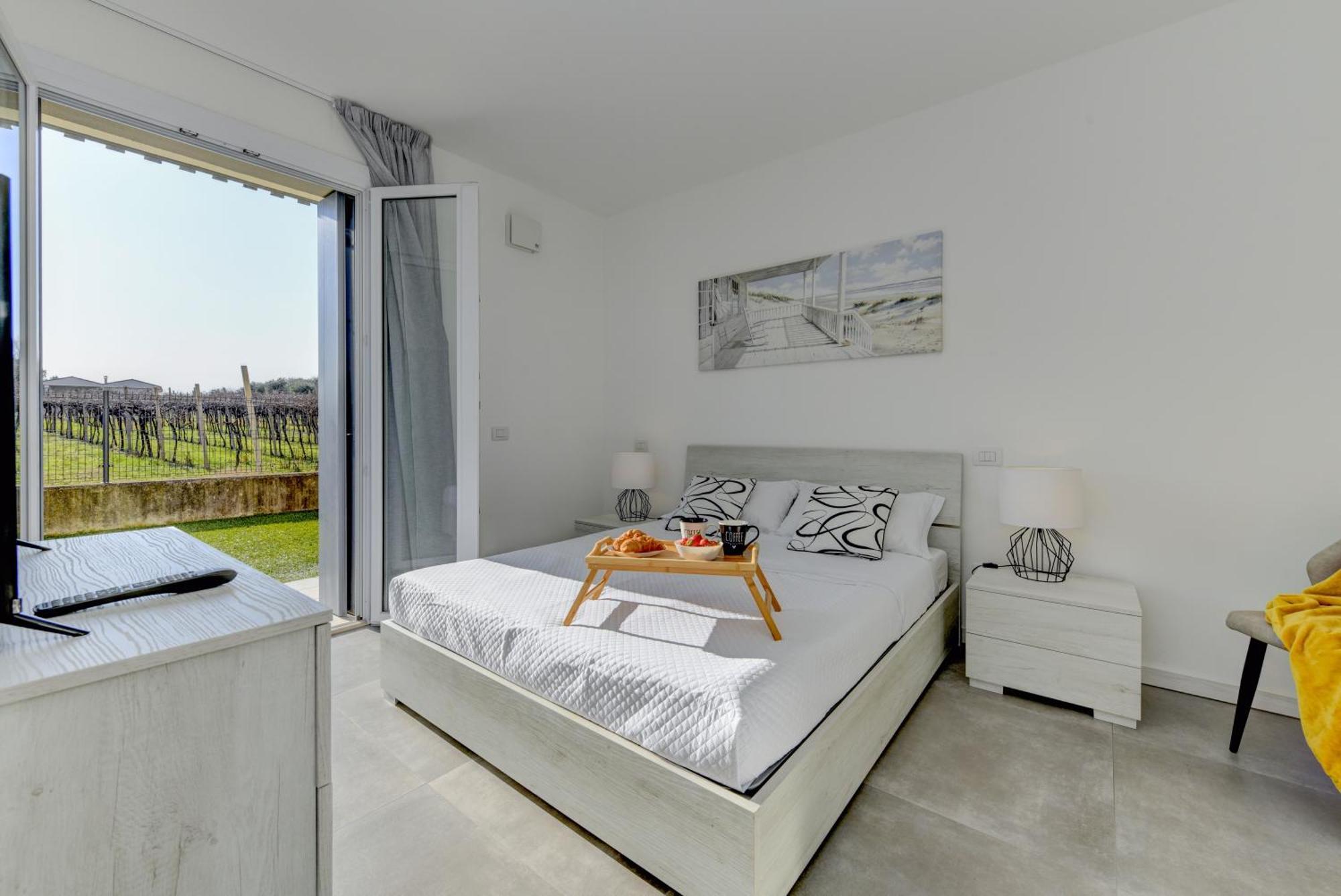 New Apartment Lazise Zewnętrze zdjęcie